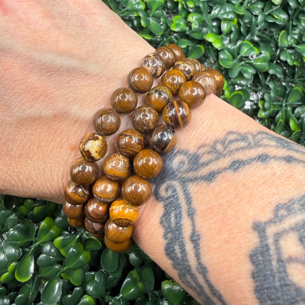 8mm Tiger Iron Beaded Bracelet